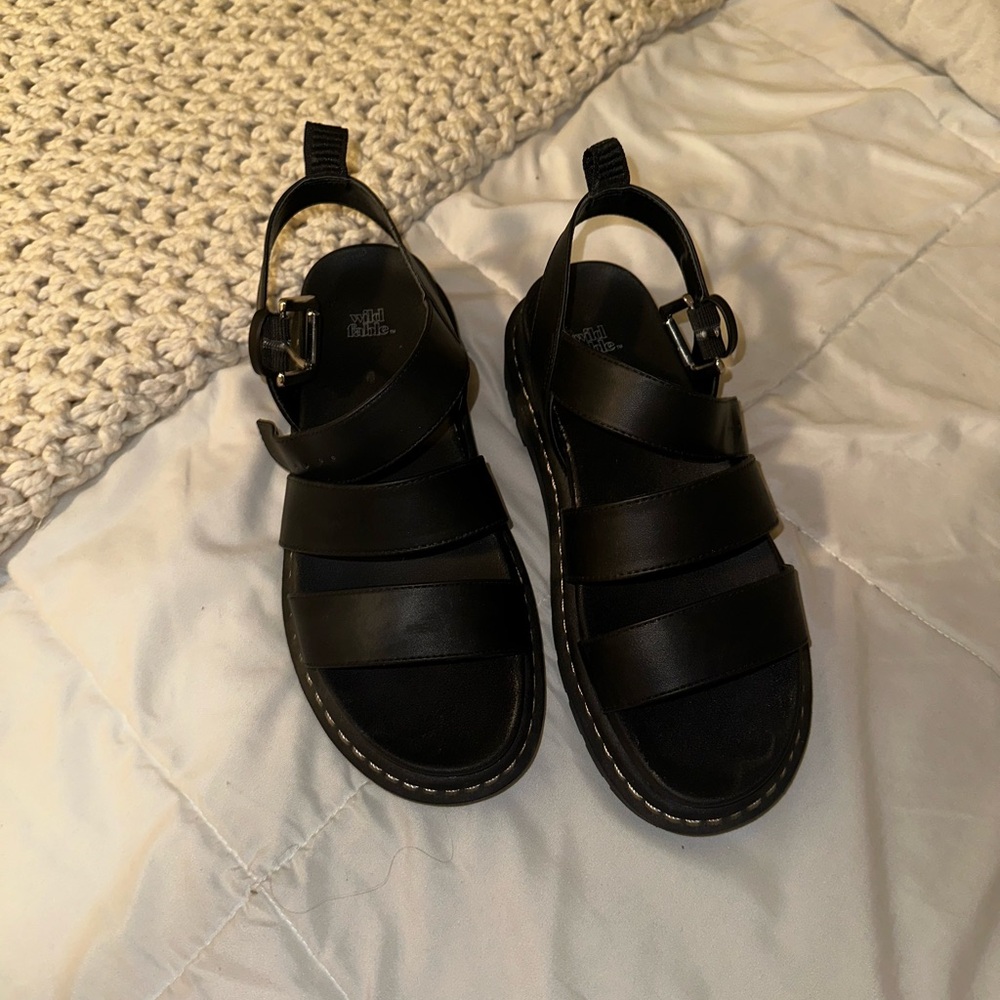 Wild fable sandals